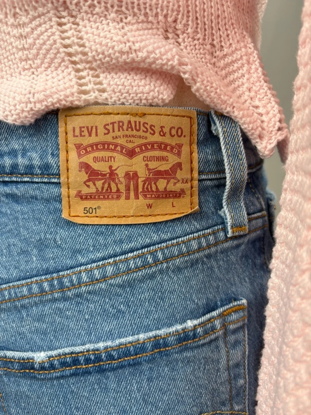 Levi’s 501 High Rise Denim Cutoff Shorts Vintage Wash Button Fly - Picture 4 of 5